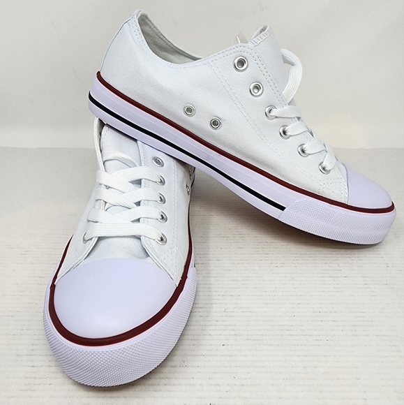 New White Canvas Low Top Sneakers Comfortable Walking Shoes Women's Size 8 - Picture 3 of 7